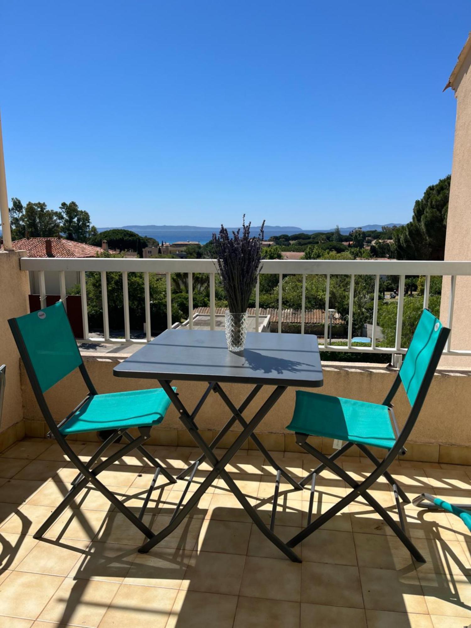 Le Lavandou St Clair Exterior photo